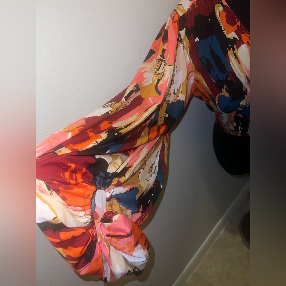 Colorful 2-piece Abstract Print Set - Picture 3 of 4